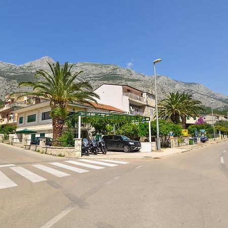 Apartment Afrika Makarska Exteriör bild